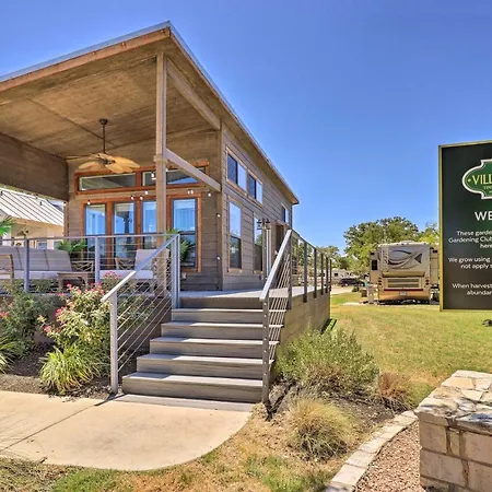 Upscale Tiny Home - Boho-Chic Austin Getaway!